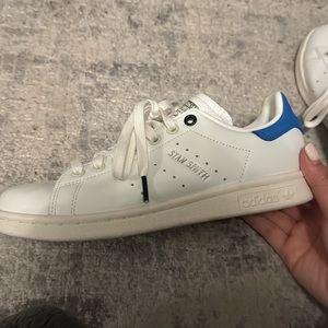 Adidas Stan Smith Sneakers (Blue back) Limited Edition